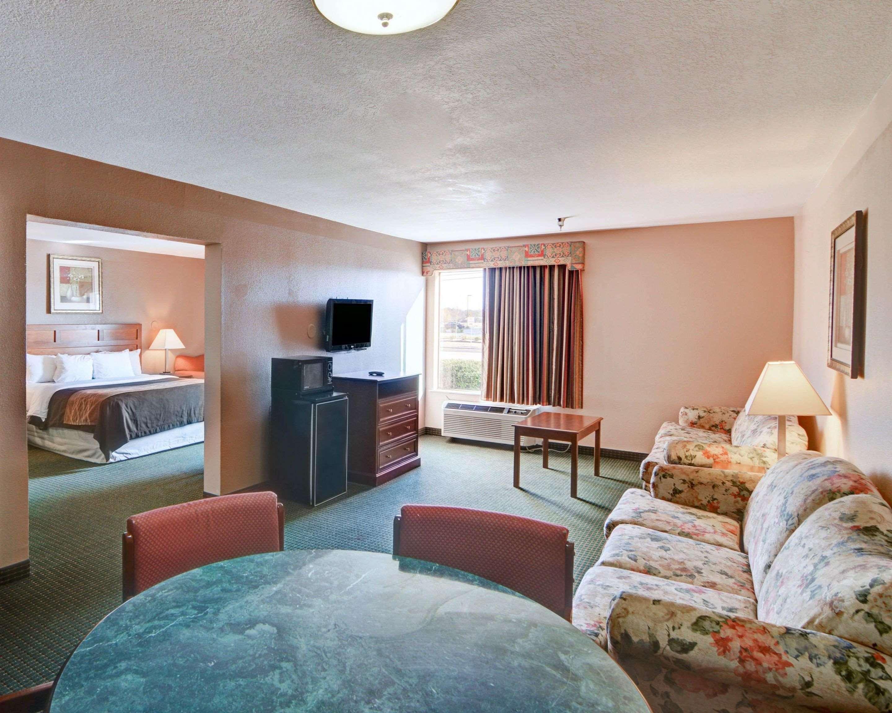 Quality Inn Forest Hill - Fort Worth South Exterior photo